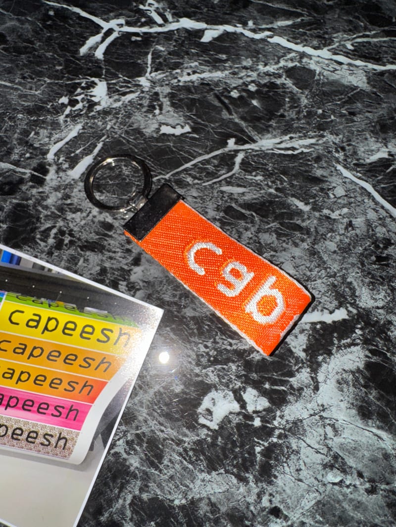 keychain - orange/white