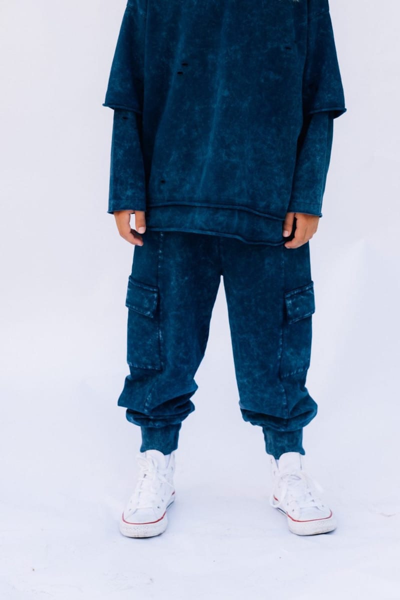 NAVY CARGO PANTS